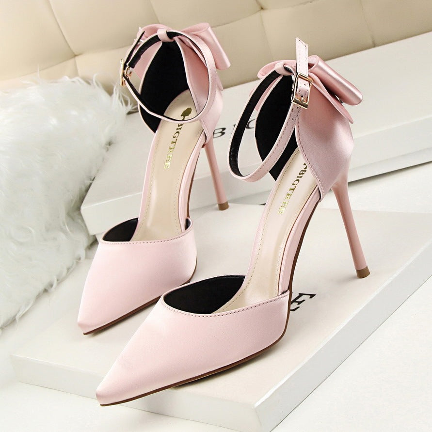 Pointed satin stiletto high heels