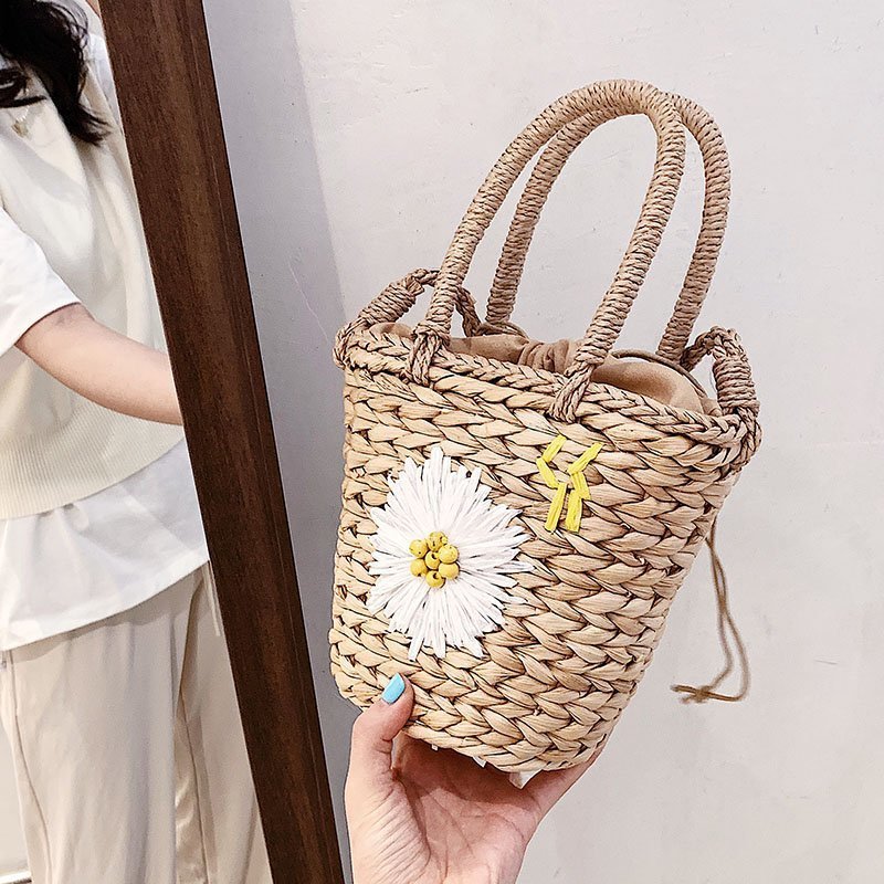 Small Daisy Straw Bag Women Shoulder Bags Handmade