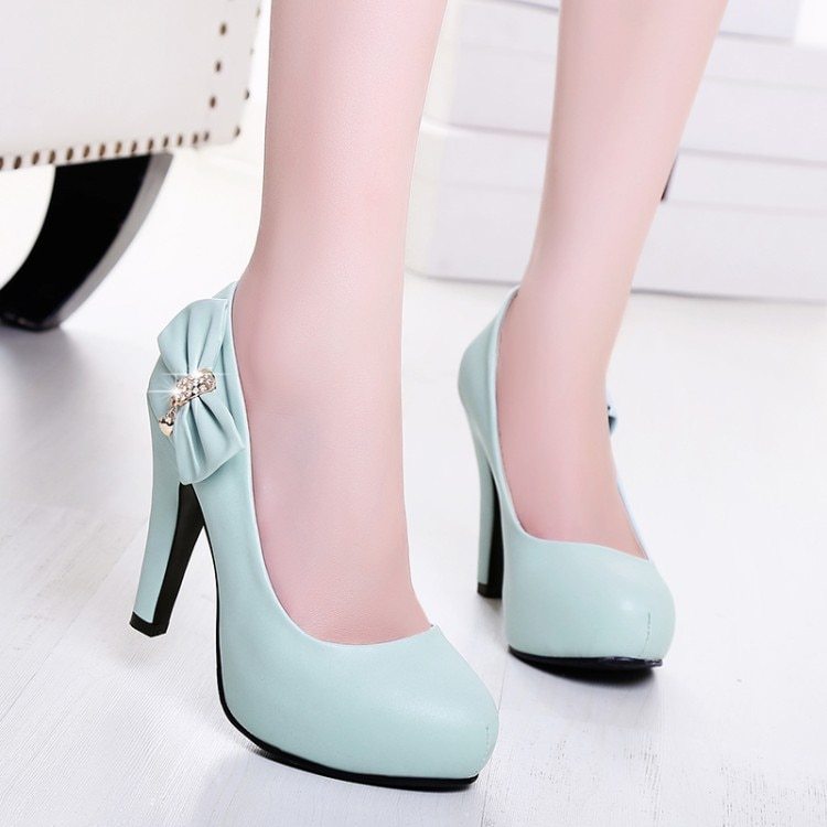 Bow high heels