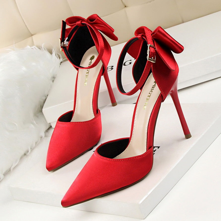 Pointed satin stiletto high heels