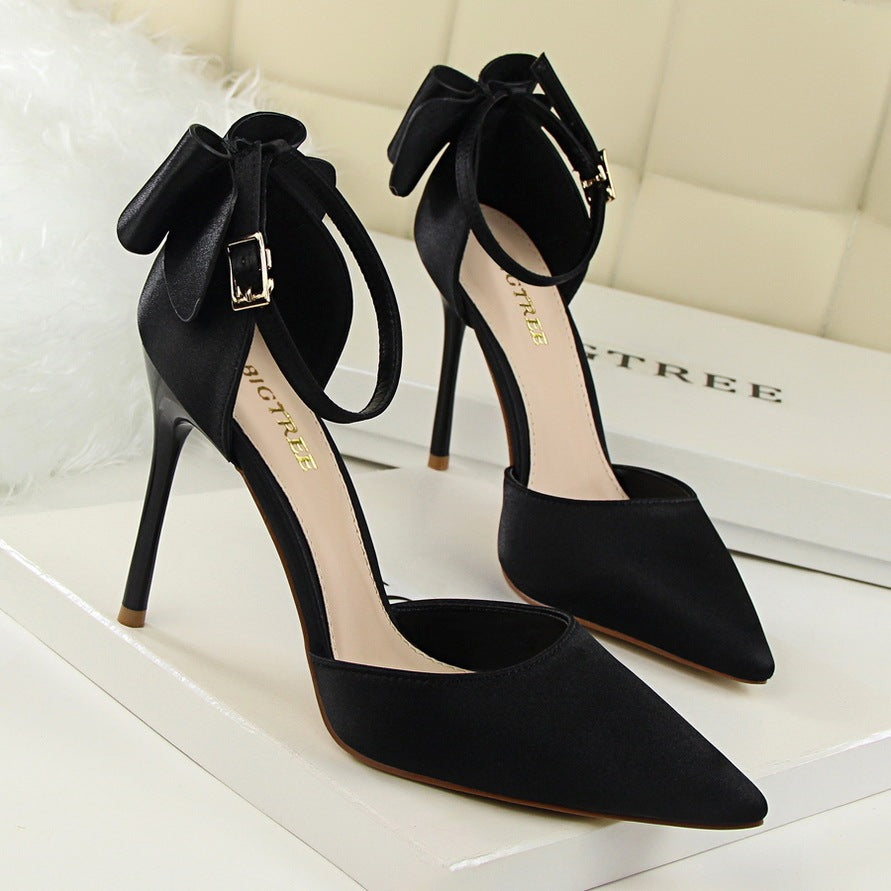 Pointed satin stiletto high heels