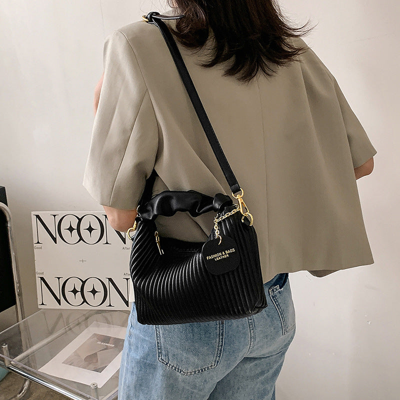 Women Fashion Crossbody Bag PU Leather Pleated Cloud Small Tote Bags Casual Simple Elegant Temperament Messenger Bags